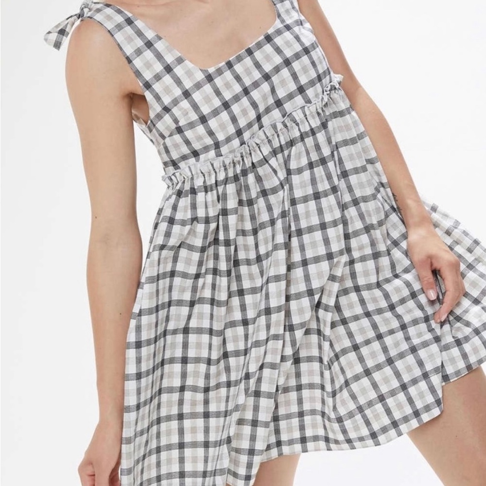 Urban Outfitters🖤Plaid- Lined- Pinafore Dress